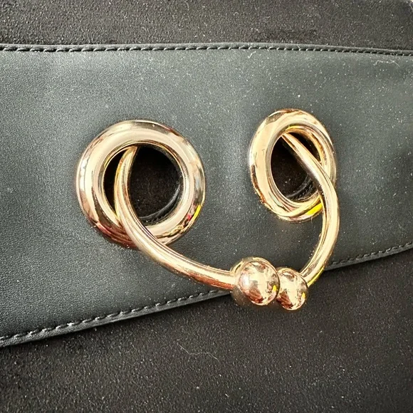 Purse - Picture 2 of 7